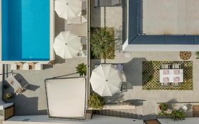 Holiday Home Lolina,Sea On A Palm! Heated Pool